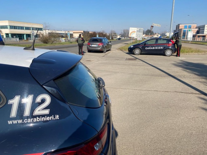 Arrestato un ricercato a Casalgrande: viaggiava con documenti falsi e la cocaina negli slip