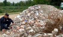 Scoperto deposito abusivo di rifiuti al Comprensorio Ceramico: 45enne denunciato