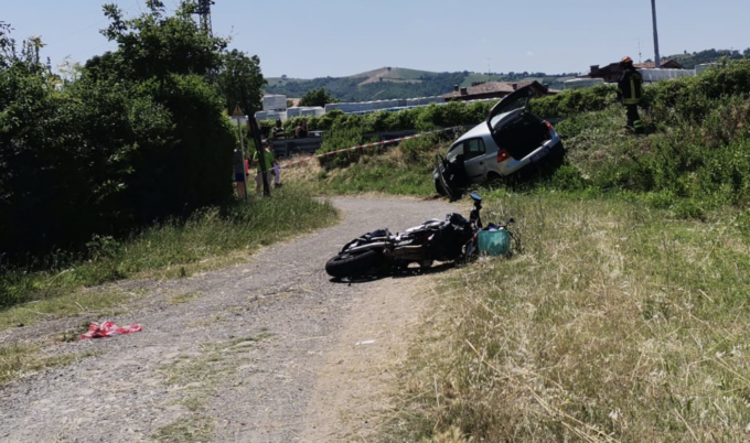 Tragico incidente a Castellarano, muore il comandante dei carabinieri di Fiorano