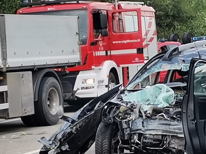 Tragico incidente sulla sp 486: un morto e un ferito lieve.