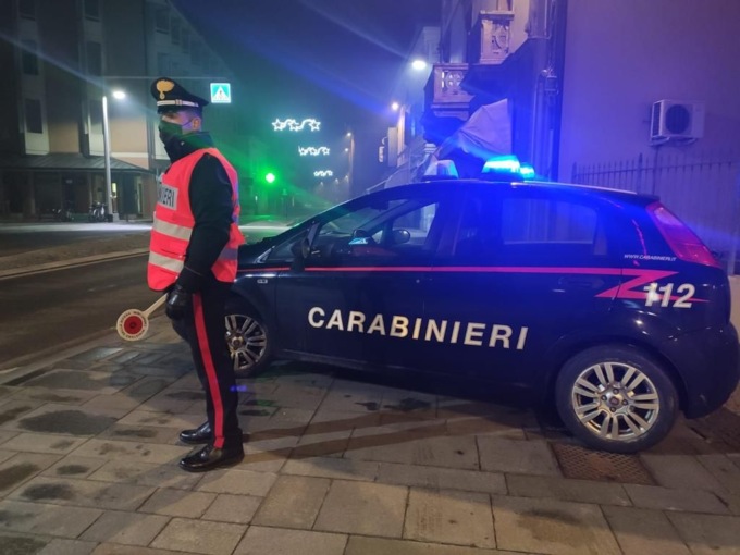 Rolo, fallito il tentativo di furto in un’azienda tessile