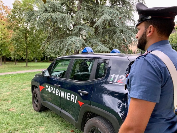 Viano, fermato al parco dei Mille Colori 20enne con mezzo etto di hashish nello zaino