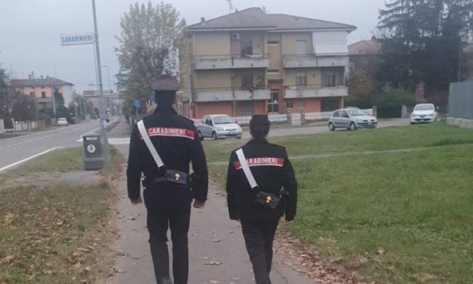 I domiciliari non fermano lo stalking all’ex compagna: 300 messaggi e 400 telefonate in 15 giorni