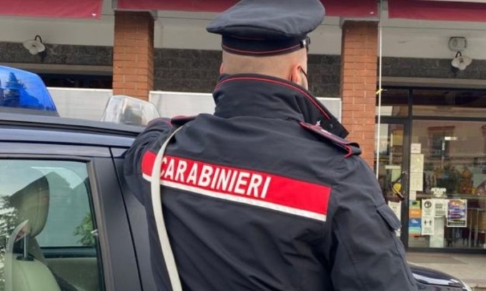 Il divieto di avvicinamento non ferma lo stalking all’ex: arrestato 28enne reggiano