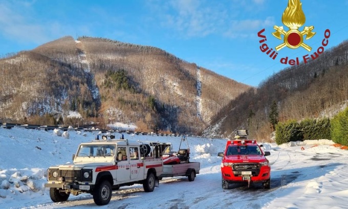 Parte da Reggio Emilia e scompare nell’Appennino: proseguono le ricerche dell’ultraleggero