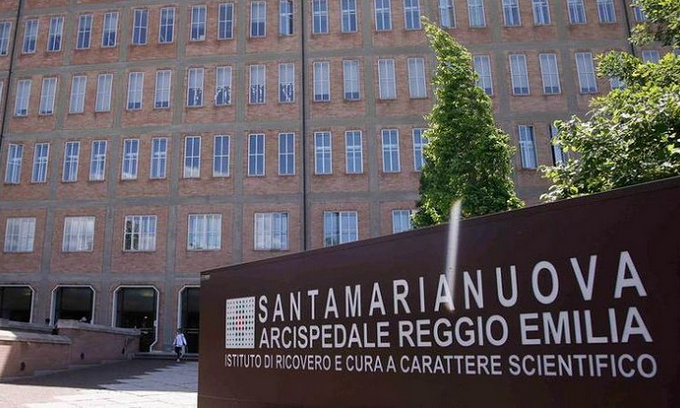 Neonato nato morto dopo il trasferimento della mamma dall’ospedale di Castelnovo Monti a Reggio: scatta la polemica