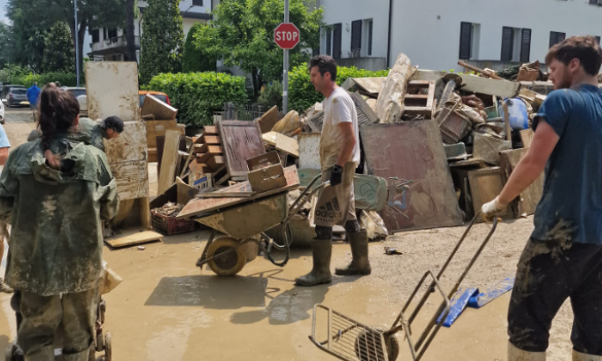 I numeri di emergenza per aiutare le zone colpite dall’alluvione