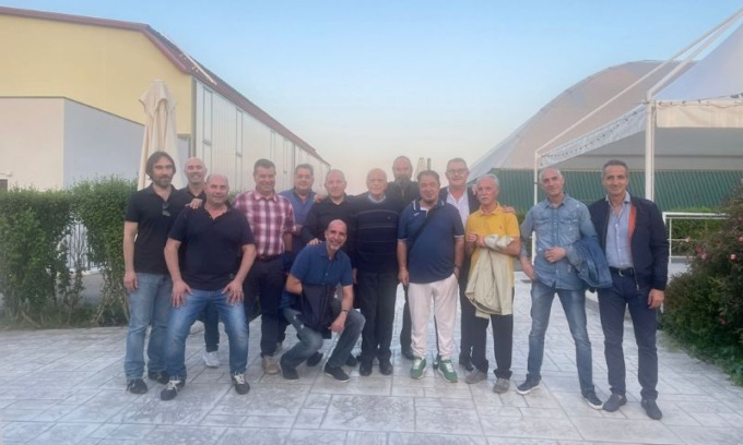 Scandiano, dopo 30 anni i Carabinieri festeggiano il loro Comandante