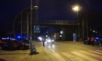 Va a fuoco un materasso in un locale condominiale: intervento dei Carabinieri