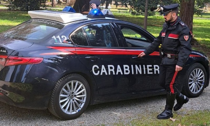 Va a rubare attrezzi da lavoro con un’auto noleggiata