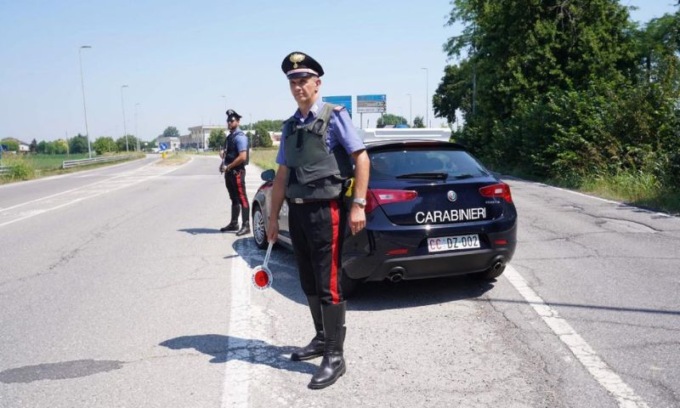 Droga e alcol sulle strade: cinque conducenti nei guai