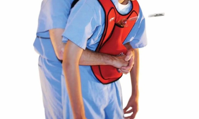 Finanziere salva la vita ad un bimbo in crisi respiratoria
