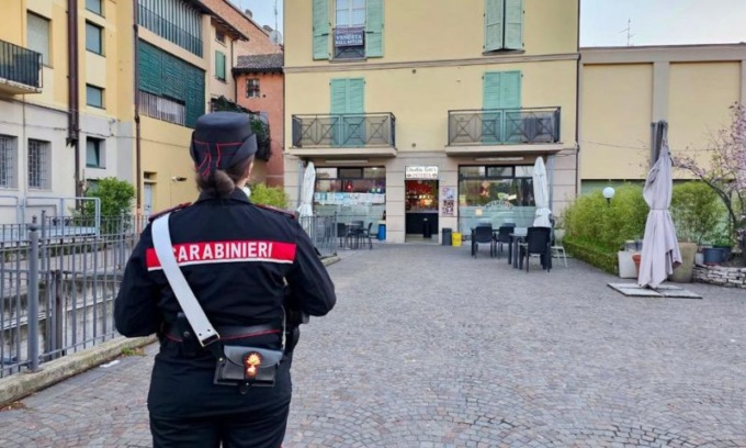 Ruba in un negozio ma viene “incastrato” dal circuito interno video