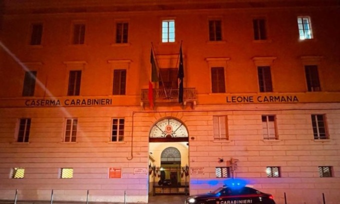 25 novembre: Caserme Carabinieri in arancione