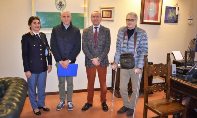 Sono due minorenni gli autori del furto al Centro commerciale
