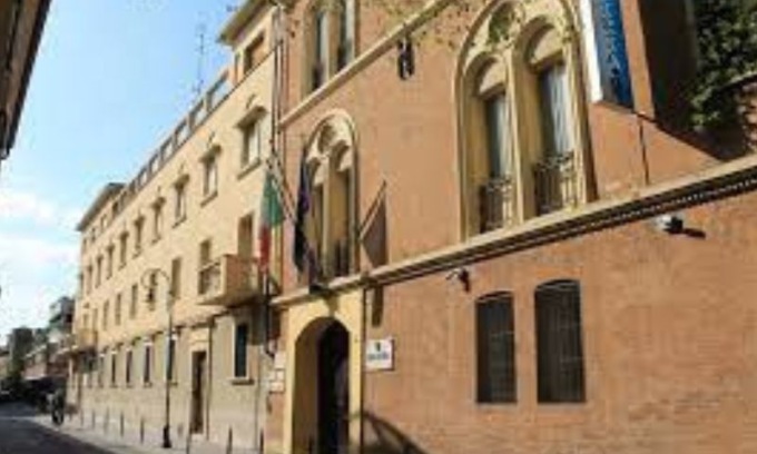Condannati per spaccio sostanze stupefacenti fanno rientro in Italia: arrestati
