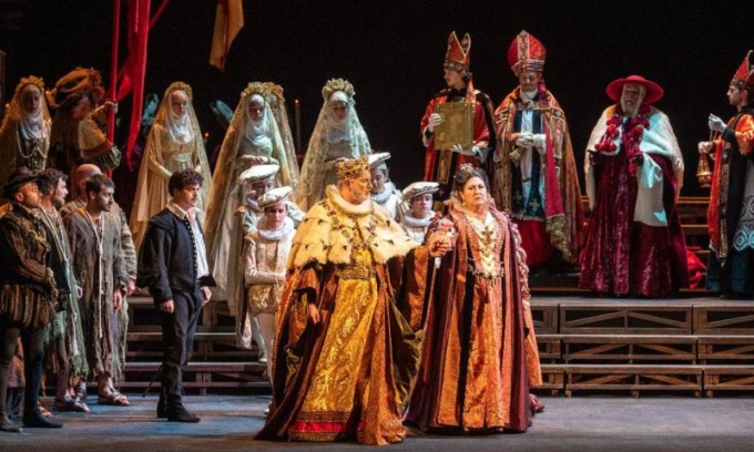 Si apre con il “Don Carlo” la stagione lirica al Valli