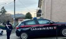 Devastano la casa dell'ex che però era stata venduta: denunciati dai carabinieri