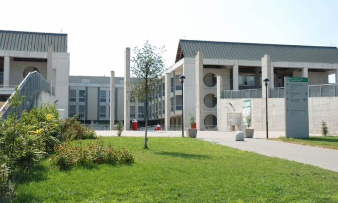 Morto il tredicenne colto da malore a scuola