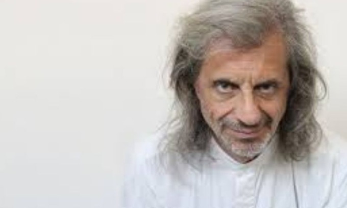 Alessandro Bergonzoni in un divertente reading sull’amore
