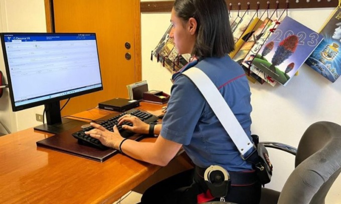 Non rispetta il divieto di avvicinamento: arrestato dalla Polizia di Stato