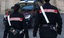 Rapina e provoca lesioni alla ex compagna: arrestato dai Carabinieri