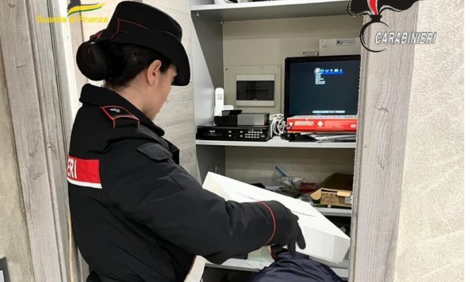 Finanza e Carabinieri: in corso operazione “Chrysalis” con sequestri per oltre 2,5 milioni di euro