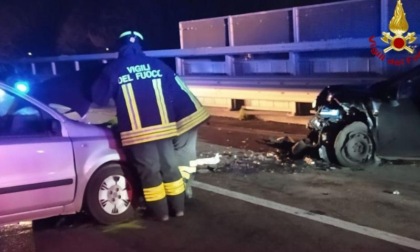 Violento scontro in via San Giacomo: due persone ferite