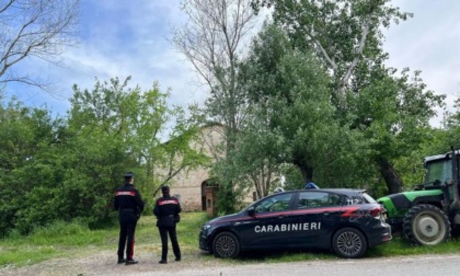 Alla vista dei carabinieri si agita, trovato con della droga: arrestato