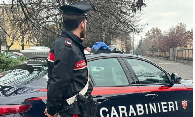 Lo danno per morto, ma dorme. E’ un immigrato clandestino: arrestato
