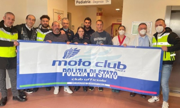 Dal Moto club della Polizia di Stato un momento di gioia per  i piccoli ospiti di Pediatria