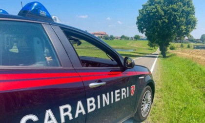 Dopo la perquisizione in casa si reca a recuperare altra sostanza stupefacente: arrestato dai Carabinieri