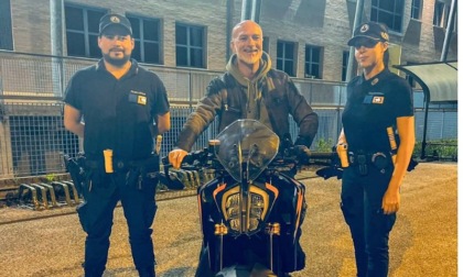 A Modena gli rubano la moto: la Polizia locale gliela ritrova in meno di un'ora