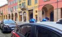 Violenta aggressione nei confronti dei carabinieri: armato di coltello,  dopo una lunga mediazione,  è arrestato