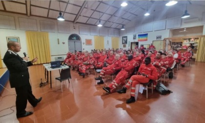 I Volontari della Croce Rossa di Novellara a "lezione" dai Carabinieri