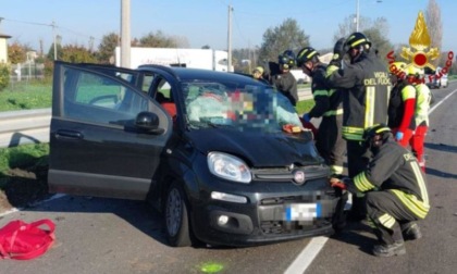 Scontro tra due auto: un ferito