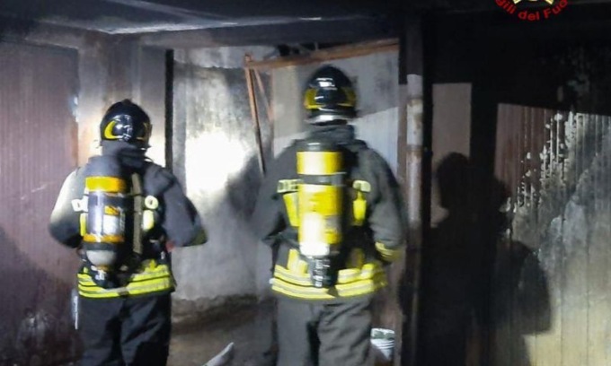 Incendio di masserizie in via Turri