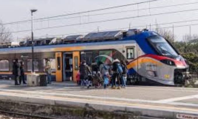 Soppressione fermate lungo la Reggio – Guastalla: chiesto tavolo di confronto
