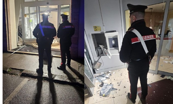 Fanno esplodere il bancomat della Emilbanca: ingenti i danni