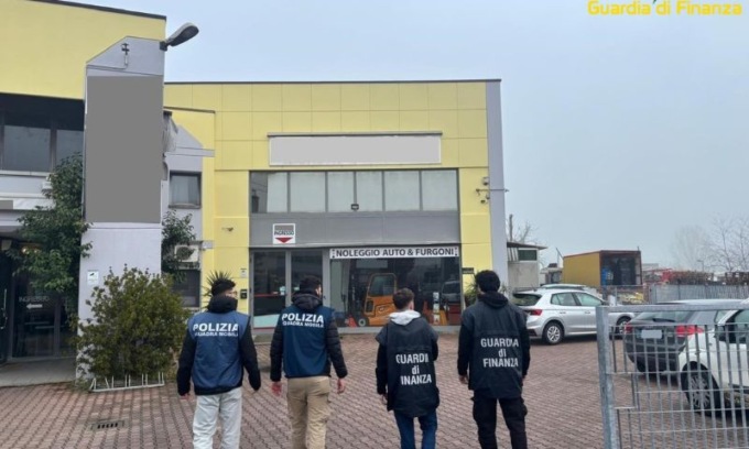 Operazione Ten: per le loro estorsioni e rapine gli uomini della ‘Ndrangheta usavano anche armi
