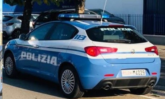 Trovato con hashish, denaro ed un bilancino di precisione: denunciato 20enne dalla Polizia di Stato