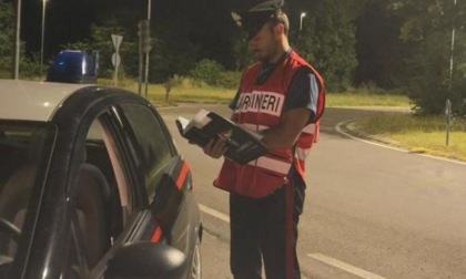 Violenta aggressione in un bar sotto l'effetto dell'alcol: disposto daspo per due anni