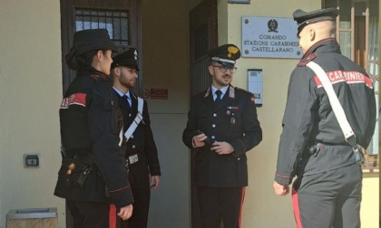 Con la cocaina in un parcheggio di un bar