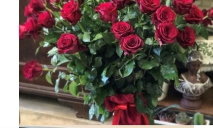 Rose e peonie i fiori più richiesti per la Festa della mamma