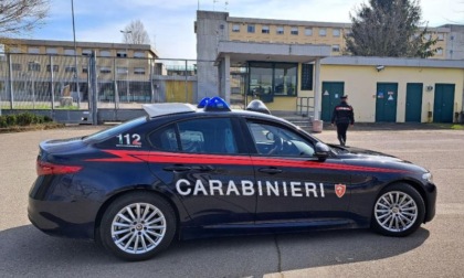 Perseguita i vicini di casa: il giudice gli revoca l'affidamento in prova