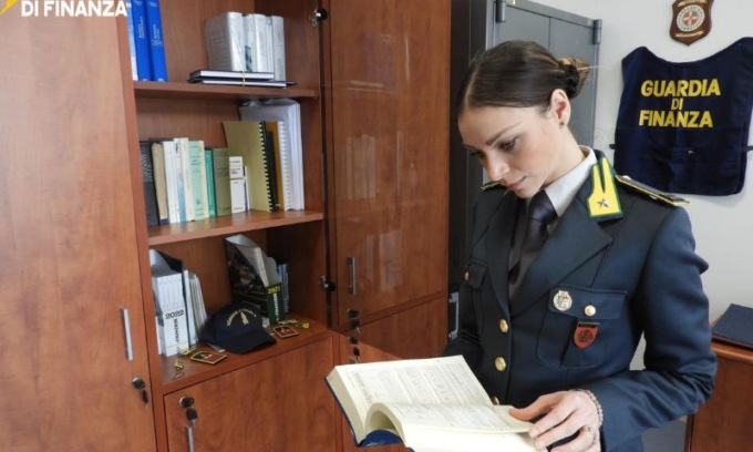 Scoperte quattro società che “vendevano” fatture relative a lavorazioni mai eseguite