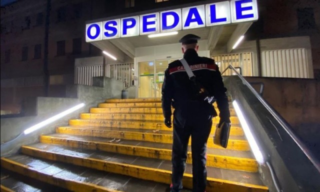 Distrugge il Pronto Soccorso del Magati ed aggredisce i carabinieri