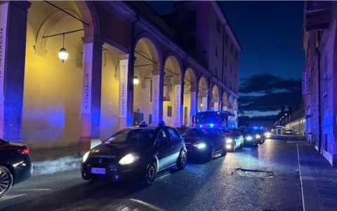 Blitz nella notte al Campo nomadi