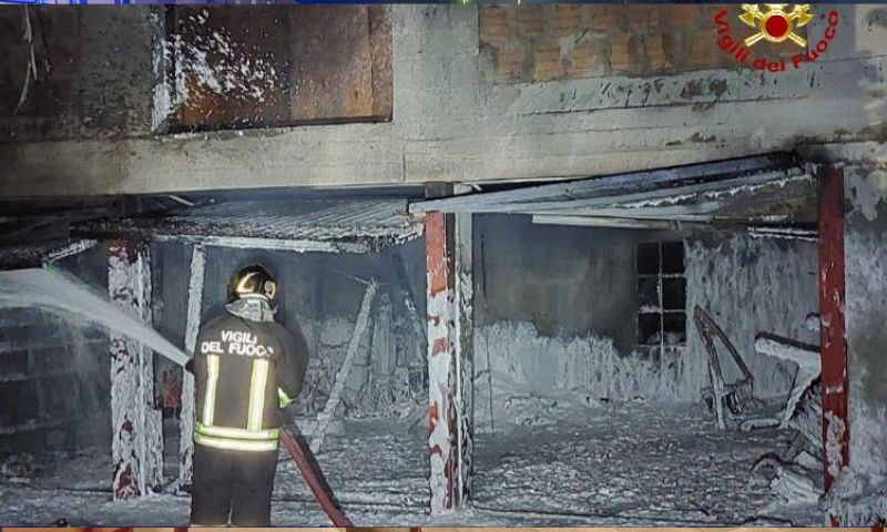 Incendio in un’abitazione: è di probabile origine dolosa