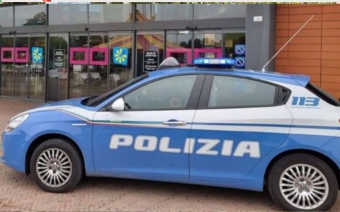 Denunciata coppia specializzata nel furto di capi d’abbigliamento